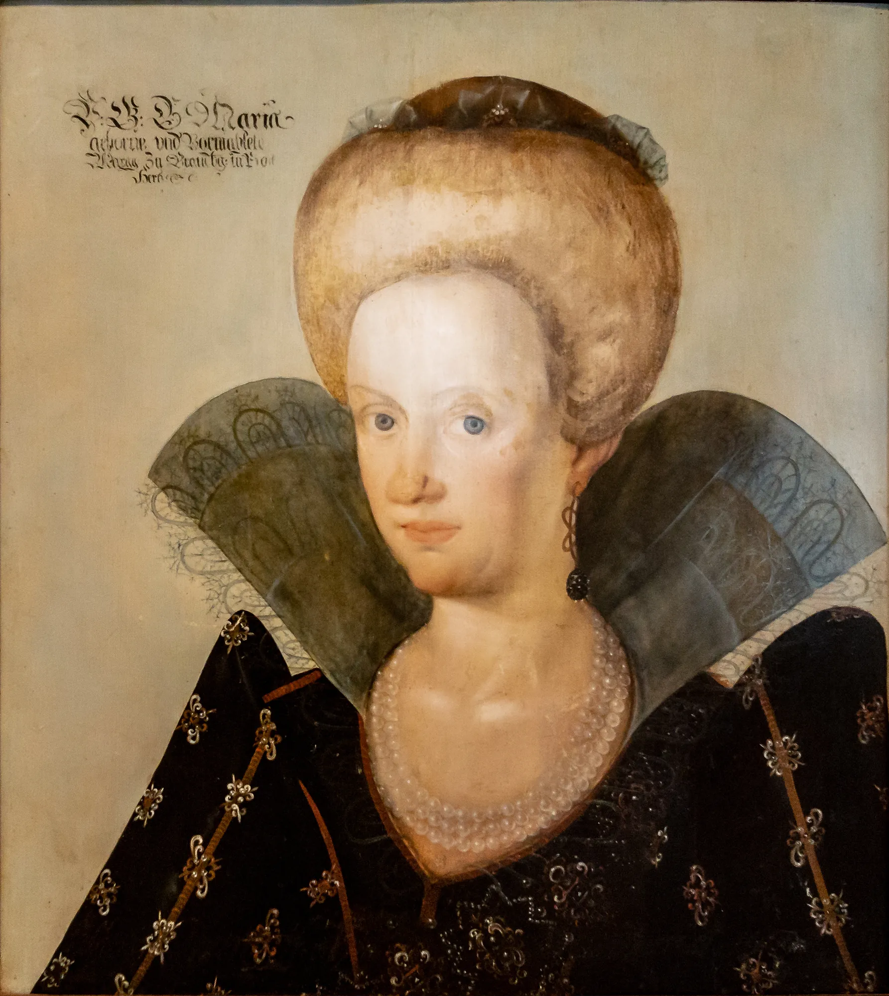 Maria von Brandenburg-Bayreuth Maria von Brandenburg-Bayreuth by Heinrich Bollandt. A formal 17th-century portrait of a noblewoman wearing an elaborate translucent ruff, a multi-strand pearl necklace, and a dark embroidered gown.